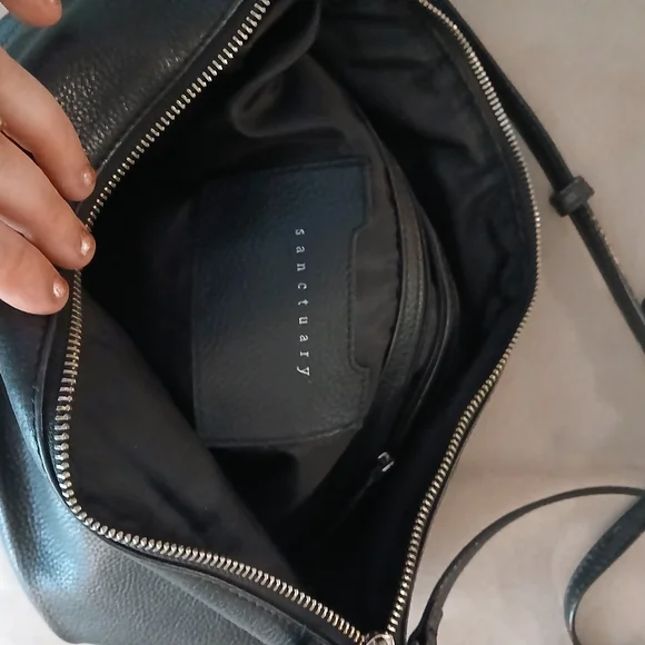 Sanctuary 100% Leather Black Large Festival Crossbody Boho Purse-GUC - Picture 12 of 14